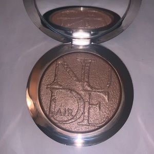 Diorskin Nude Air Luminizer (004)
